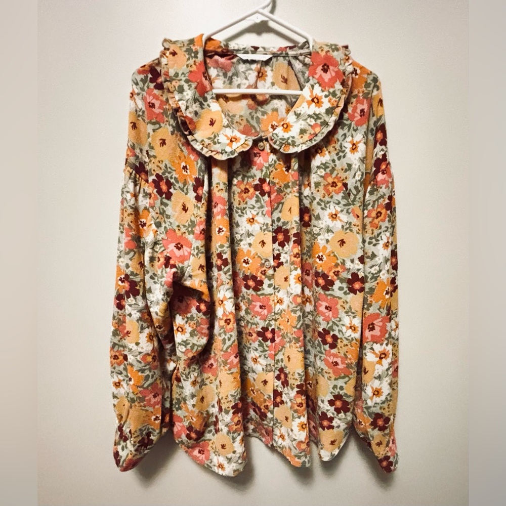 Floral ruffle collar blouse